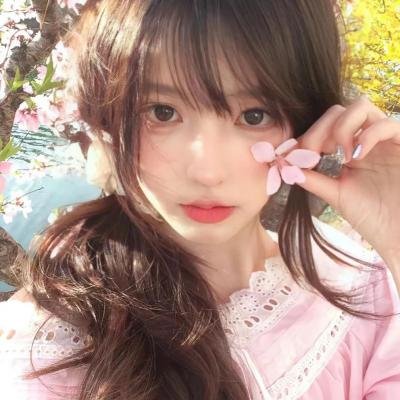 大小姐才不会玩格斗游戏
